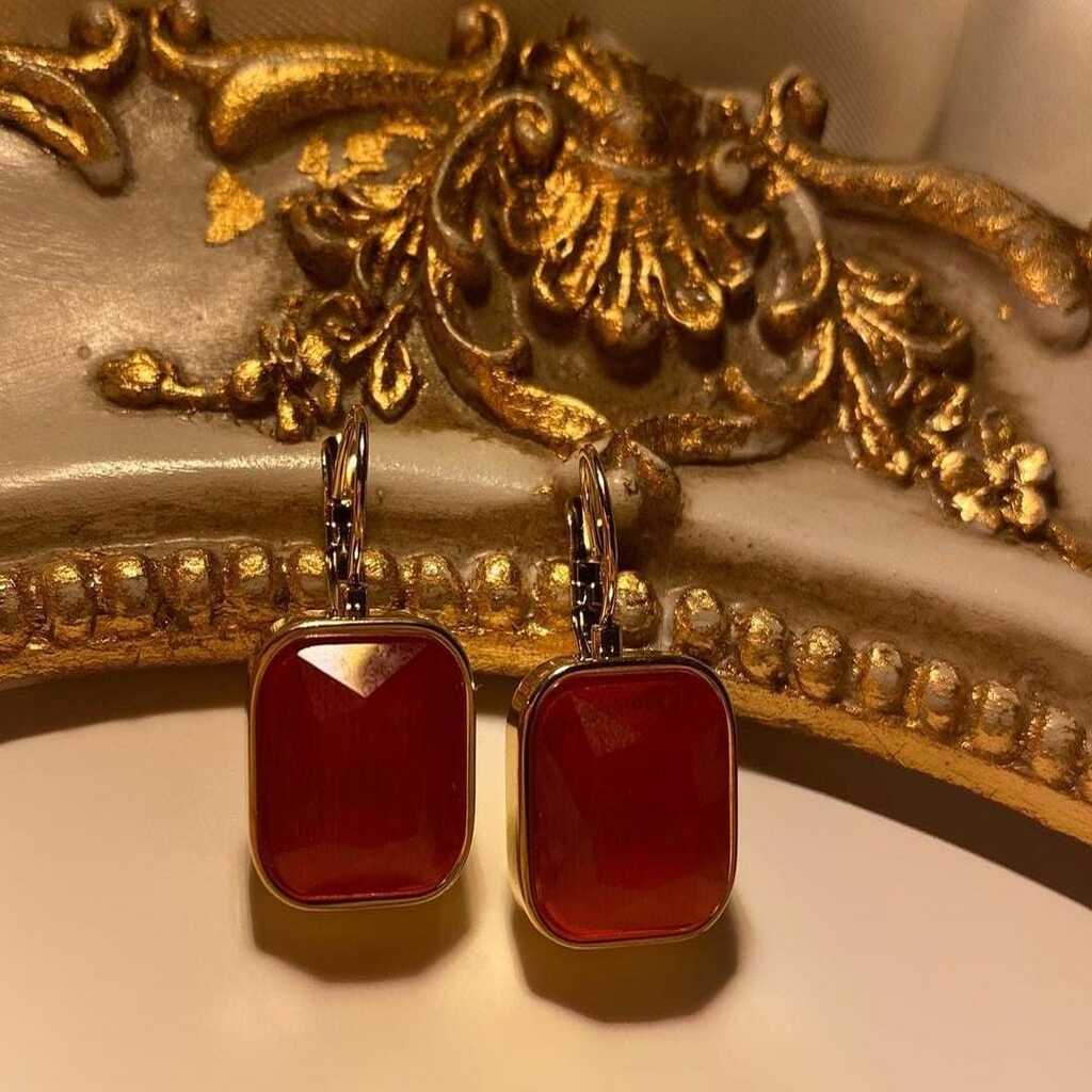 MYLİGHTS TAŞLI KÜPE KIRMIZI ÇELİK SERİ 1 . KALİTE VİP KARGO ÜCRETSİZ 